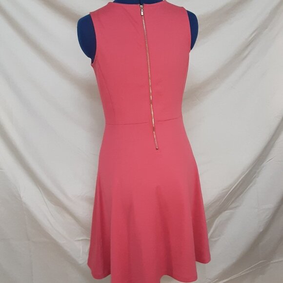 New York and Company Black and Fuchsia Sleeveless - Picture 4 of 8